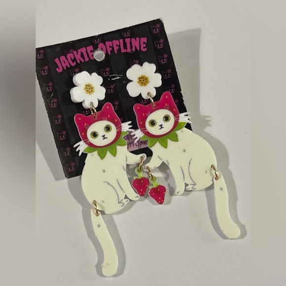 NWT Jackie Offline Cat Earrings with Strawberries - Picture 1 of 1